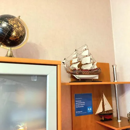 Economy Skipper Next To Deribasivska History Center Apartment
