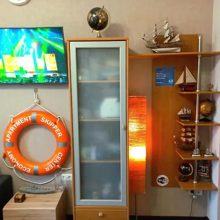 Economy Skipper Next To Deribasivska History Center Apartment Odesa