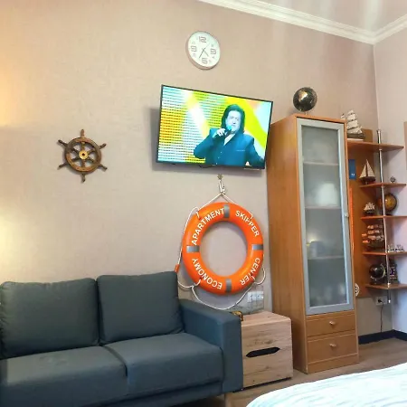 Apartment Economy Skipper Next To Deribasivska History Center Odesa